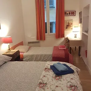 In - Rue Droite Guest house