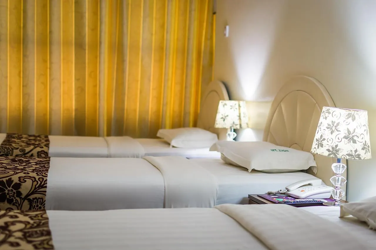Mt. Zion Hotel كامبالا